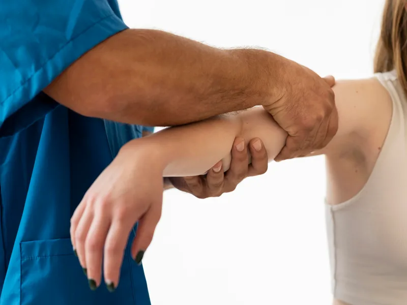 Chiropractic care for elbow pain at Integrated Chiropractic in Defiance