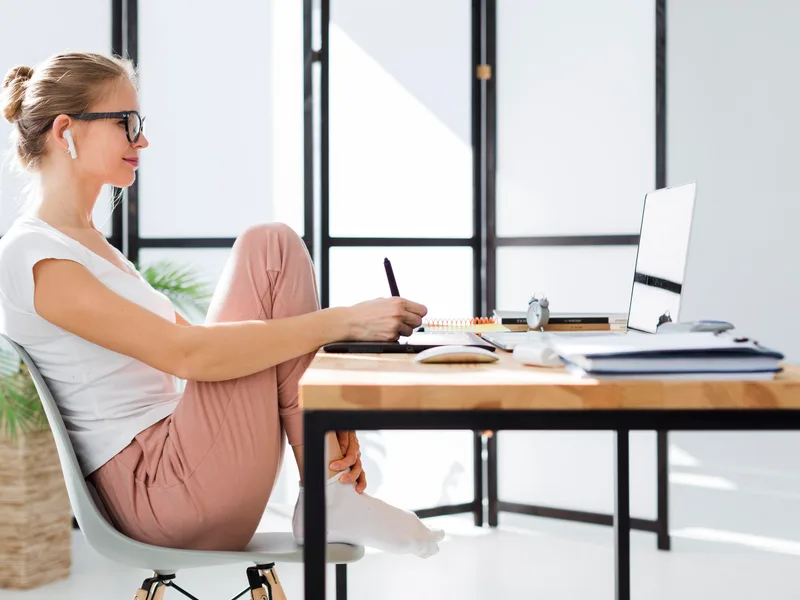 Integrated Chiropractic treating poor posture in Defiance